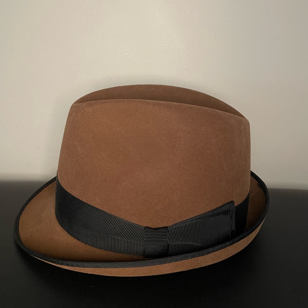 Mayser brown fedora